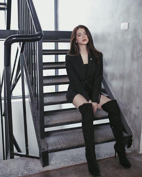  Linh Ka (tên thật là Chu Diệu Linh) sinh năm 2002 đến từ Hà Nội là một trong những cái tên khá nổi tiếng trên mạng cách đây chưa lâu.