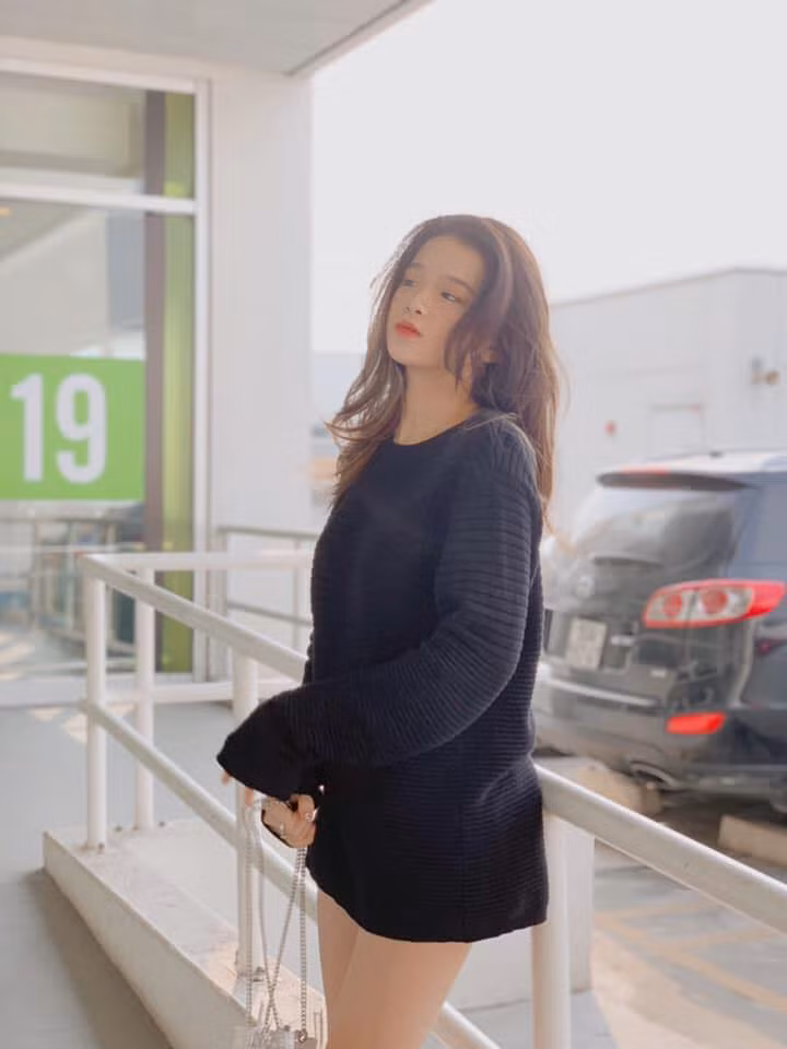 Thế nhưng mới đây, Linh Ka đã tung một bộ ảnh để chứng minh rằng "ai rồi cũng khác".