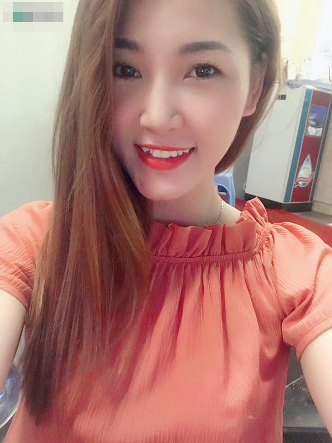 Do cô gái đã chụp hình quá thân mật với Công Phượng. Số khác nghĩ, cô nàng muốn gây chú ý nên chụp ảnh. Thậm chí, nhiều người nghi đây là bạn gái mới của tiền đạo sinh năm 1995.