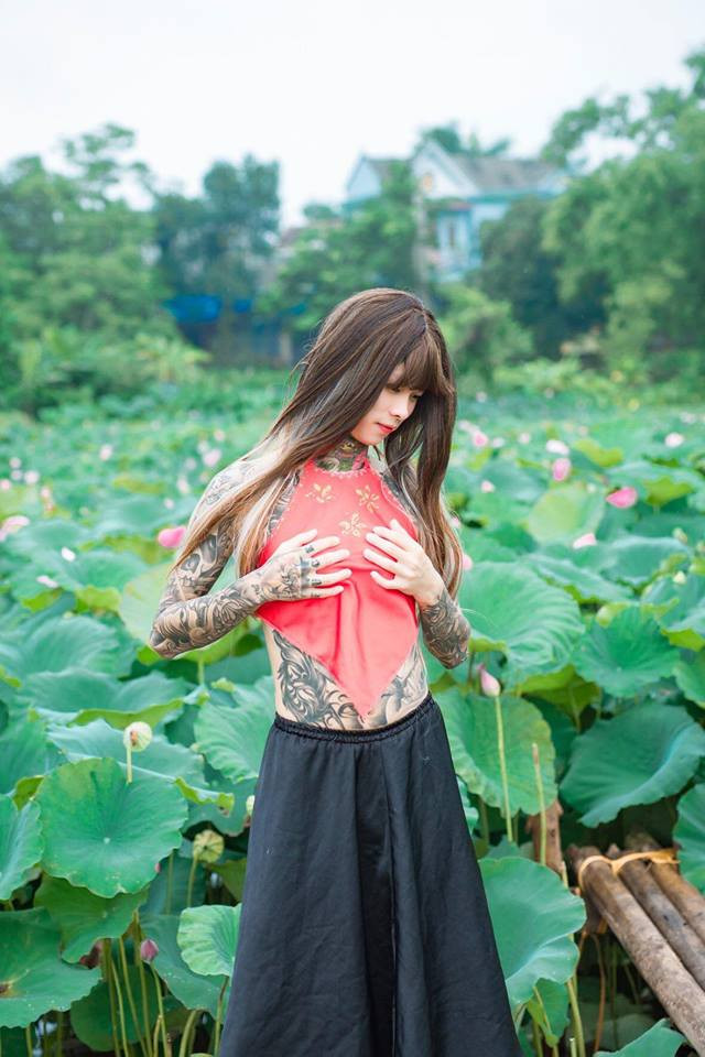 Nhận được rất nhiều ý kiến của cộng đồng mạng nhưng cho đến hiện tại Tuấn Lâm vẫn chưa đưa ra ý kiến riêng của mình về bộ ảnh được dân mạng chú ý.