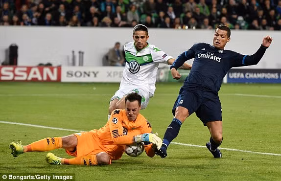 Hang cong cam lang, Real Madrid bai tran tai UEFA Champions League-Hinh-2