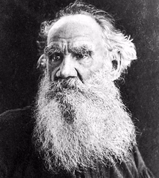 Leo Tolstoy (1828 -1910) được đánh giá là tiểu thuyết gia vĩ đại nhất thế giới. Ông là tác giả cuốn "Chiến tranh và Hòa bình" cùng nhiều tác phẩm nổi tiếng khác như "The Kingdom of God is Within You".