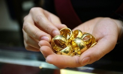 Tren duong dua vang, nay long tham dem giau ve nha