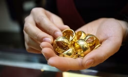 Tren duong dua vang, nay long tham dem giau ve nha