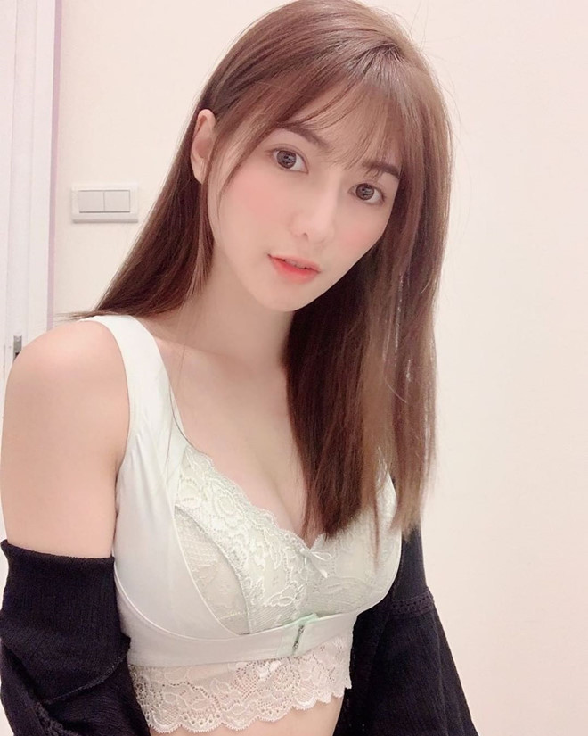 Theo trang Shanghaiist, chỉ sau một đêm, cuộc đời của Liu bước sang trang mới vì nhận được nhiều sự yêu thích từ dân mạng. Hiện hot girl có hơn 100.000 lượt theo dõi tại Instagram và nhận được nhiều hợp đồng quảng cáo từ mỹ phẩm đến thời trang.