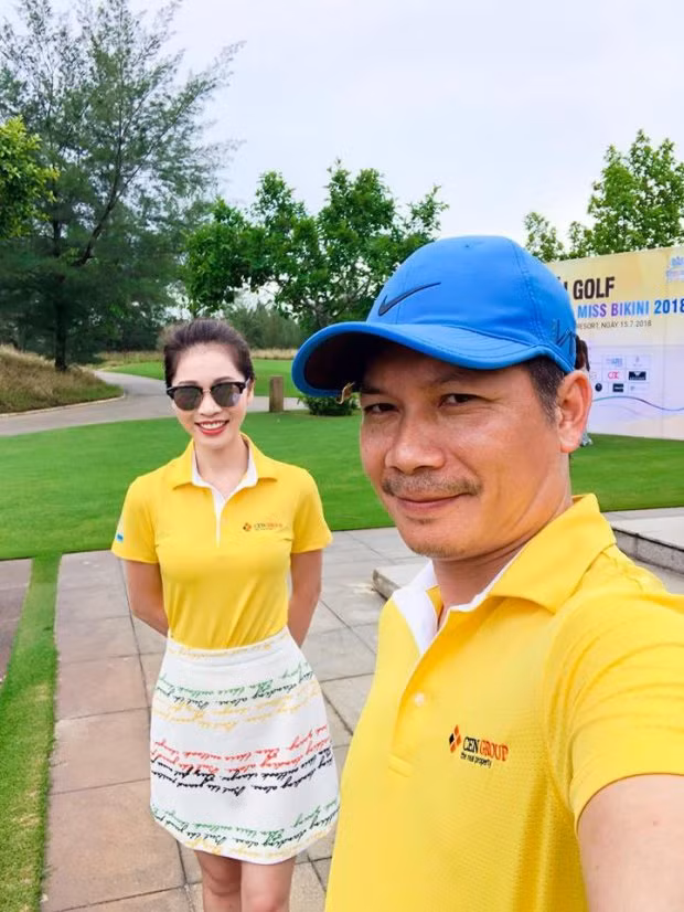 Đến nay, đã 6 tháng trôi qua, từ những hình ảnh hiếm hoi trên trang cá nhân của vợ trẻ Thu Trang khiến mọi người đủ nhận ra cuộc sống hôn nhân vô cùng hạnh phúc và ngọt ngào của vợ chồng Shark Hưng. Những chuyến du lịch cùng nhau hoặc những lần cả hai cùng tham gia một sự kiện nào đó.