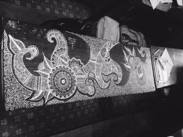 Đến năm THPT, biết được tài năng vẽ của Văn Tấn, nhiều bạn cùng lớp và lớp bên cạnh thường xuyên nhờ chàng trai này vẽ cho mình những bức hình mà họ yêu thích. Ảnh trong bài: G8 Startup.