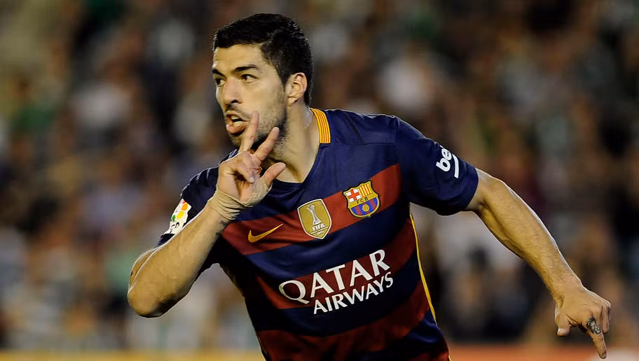 Với 37 bàn thắng đến thời điểm hiện tại, không có gì phải ngạc nhiên nếu sắp tới, Suarez cùng lúc thâu tóm 2 giải thưởng Pichichi và Chiếc giày Vàng châu Âu.