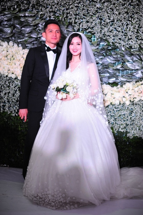 Sau lễ đính hôn cuối năm 2014, đầu năm 2015 hot girl Tâm Tít chính thức lên xe hoa theo chồng về dinh. Phu quân của cô nàng là thiếu gia Hà Nội - Ngọc Thành. Đám cưới của Tâm Tít diễn ra ấm cúng, trang trọng với sự góp mặt của nhiều bạn bè thân thiết trong giới hot teen.