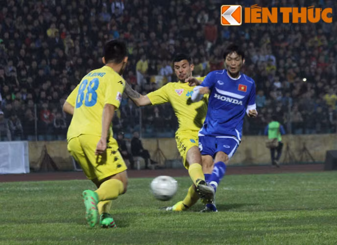 HLV truong DT Viet Nam danh gia cao Tuan Anh, Xuan Truong