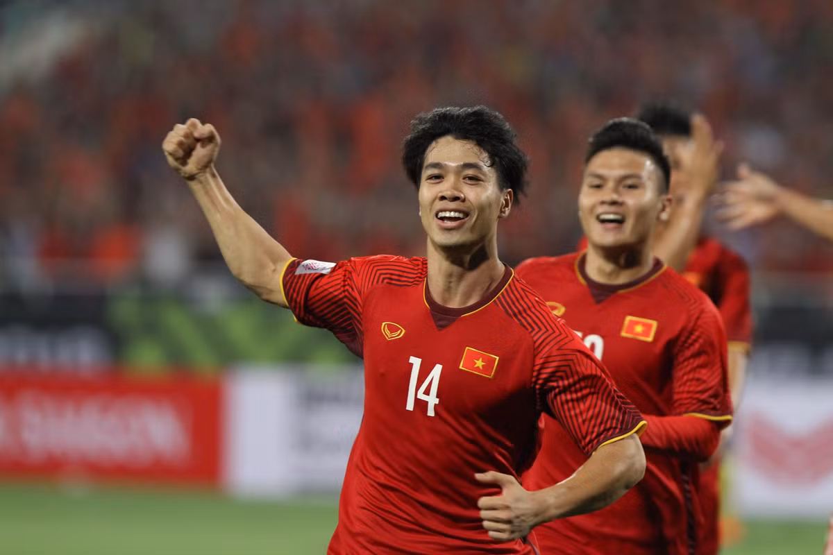 Sau vong bang AFF Cup 2018, DT Viet Nam xep bao nhieu tai BXH FIFA?