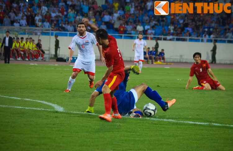 Trận đấu kết thúc với tỷ số 2-0 nghiêng về ĐT Việt Nam với bàn thắng của Công Vinh và Văn Quyết. Sau trận đấu giao hữu này, HLV Hữu Thắng và các học trò sẽ lên đường sang Myanmar làm nhiệm vụ tại giải tứ hùng.