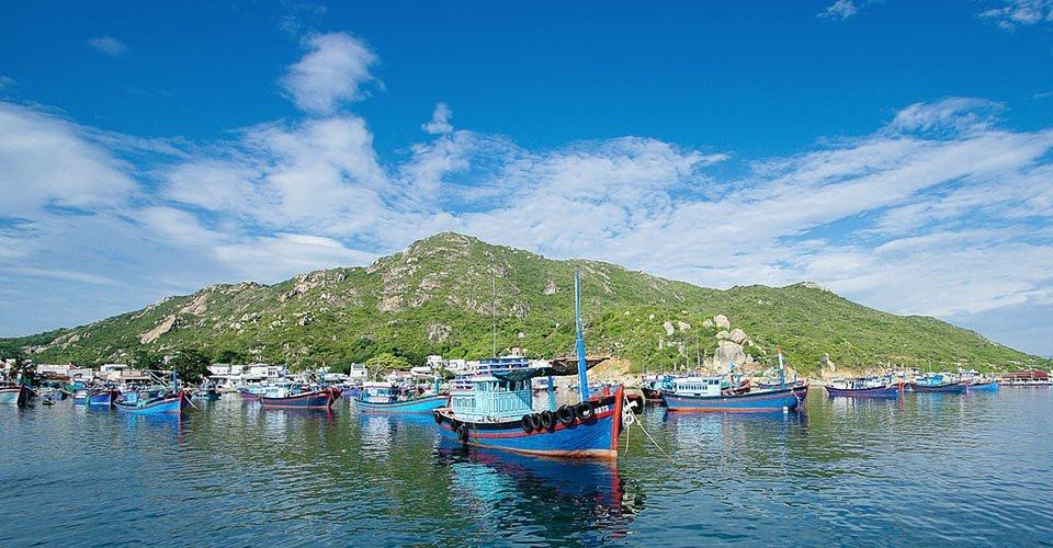 Rất nhiều khách du lịch vẫn mộng mơ đến Bình Ba được tận hưởng phong cảnh và làn nước trong xanh.