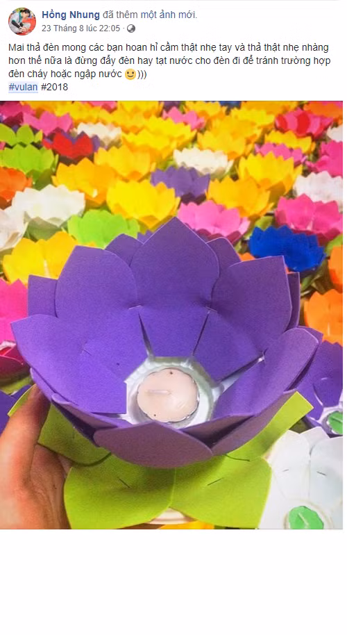 Kể từ đầu tháng 7 âm lịch, rất nhiều bạn trẻ đã tranh thủ lục lại những khoảnh khắc cực đẹp của mình với cha mẹ và rồi họ đăng tải lên mạng xã hội, kèm với đó là những lời tri ân rất ngọt ngào, điều mà họ chưa thể nói ra thành lời.