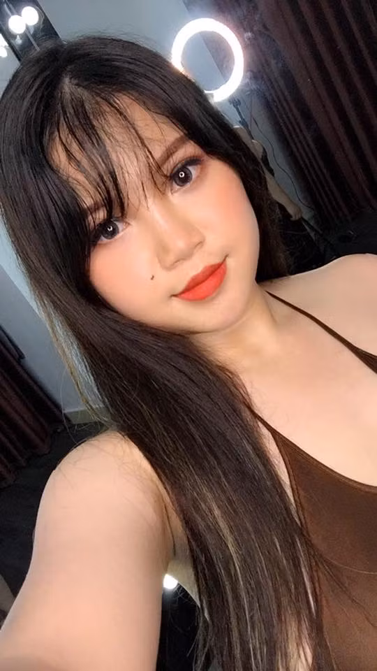 Bản thân Trang khá tự tin vì cho rằng tổ hợp chọn xét Đại học (gồm Ngữ văn, tiếng Anh và GDCD) của cô bạn tương đối cao.