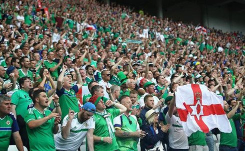 CDV Bac Ireland dot tu tren khan dai Euro 2016 vi qua suong