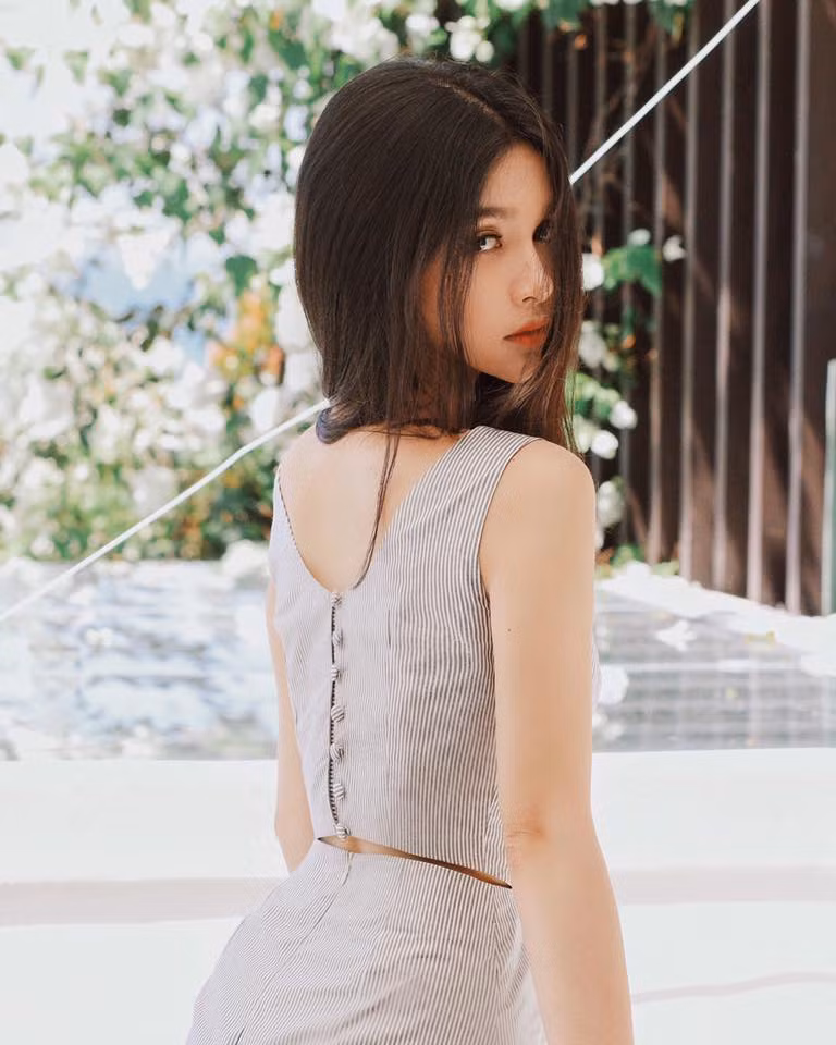 Ngay sau khi tham gia diễn xuất trong "Điều em muốn nói", hình ảnh của Diễm Quỳnh càng phổ biến và được nhiều người quan tâm, săn đón trên mạng xã hội.