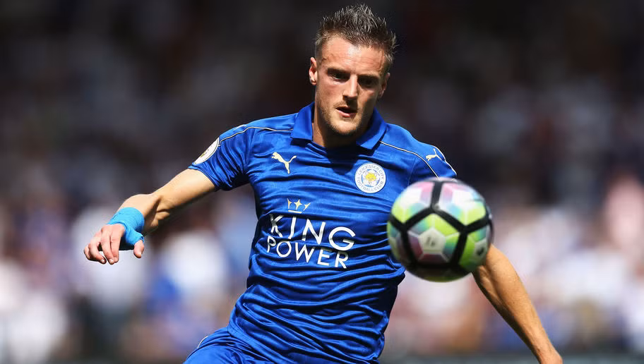 Jamie Vardy đã không thể nổ súng trong ngày khai màn Premier League, nó khiến cho Leicester City của anh phải nhận thất bại trước Hull City.