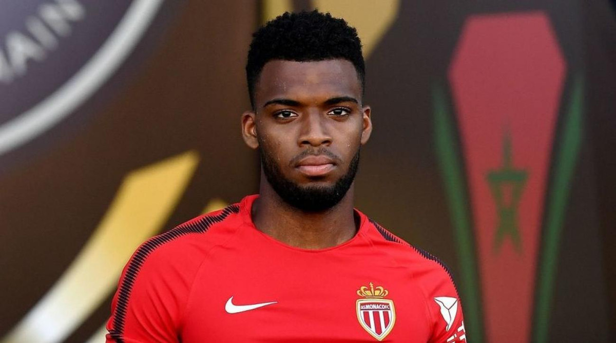 Atletico đang hướng đến mùa giải mới, bằng việc đưa ra đề nghị mua Thomas Lemar.