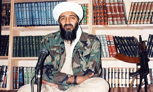 Bin Laden cũng là một kẻ ưa đọc sách. (Ảnh: Washington Post)