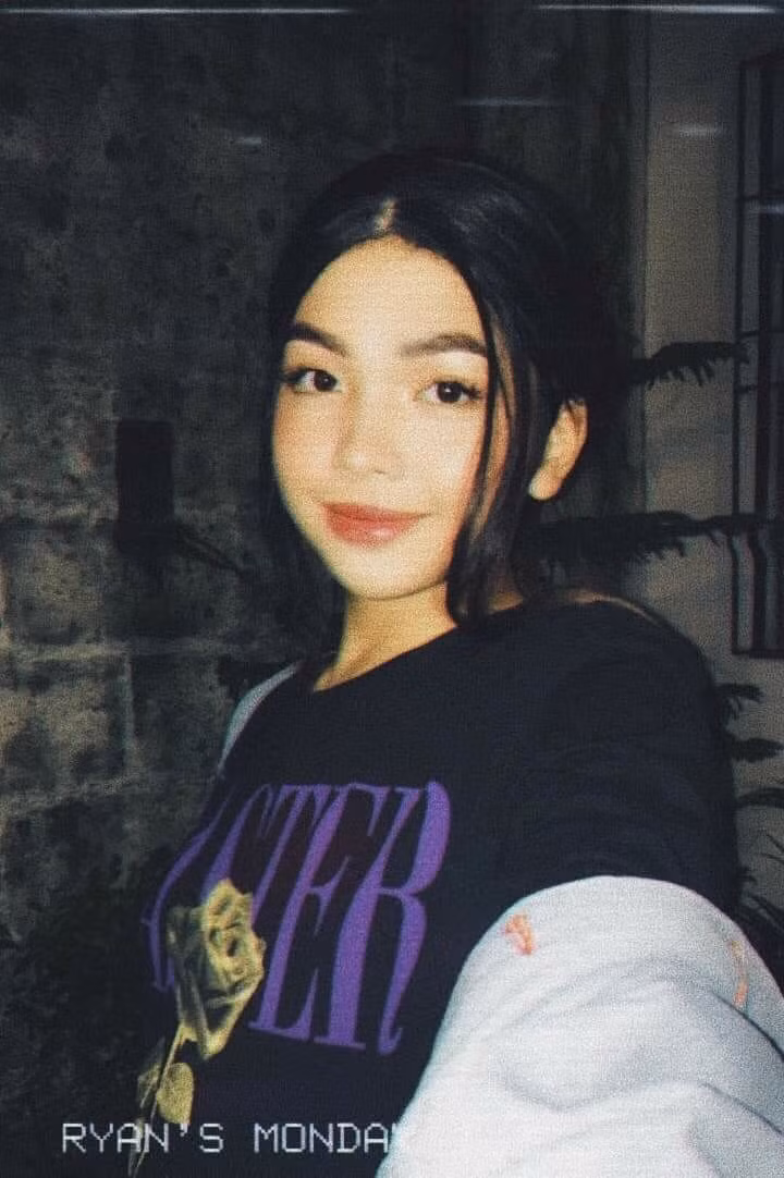 Còn về phía CĐM, nhiều cô gái đã ủng hộ và hâm mộ cậu khiến cậu rất hạnh phúc và đó cũng là động lực để cậu tiếp tục được là chính mình.