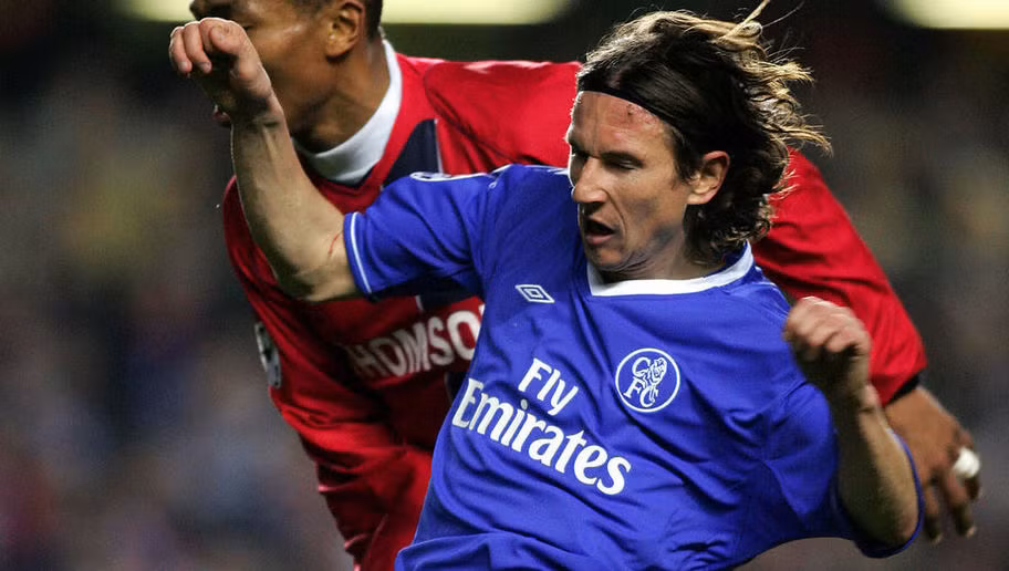 Alexey Smertin là một trong những nhân tố tạo nên Dream team Chelsea vô địch Premier League 2004-05 của Jose Mourinho. Nhưng hiện tại cầu thủ này đã giải nghệ.
