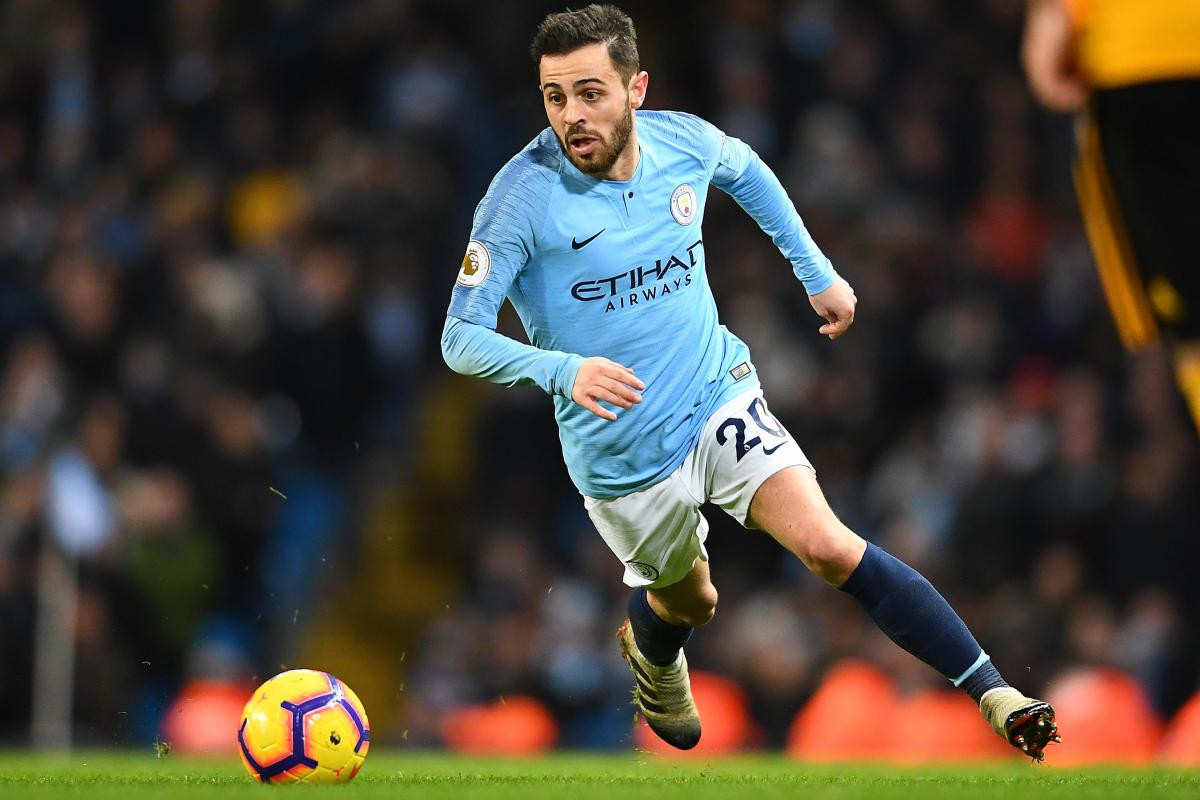 Real Madrid bất ngờ đưa Bernardo Silva trở thành mục tiêu chuyển nhượng hàng đầu trong mùa Hè 2019. Tiền vệ 24 tuổi này đang thi đấu rất hay và hiện là nhạc trưởng của đội chủ sân Etihad.