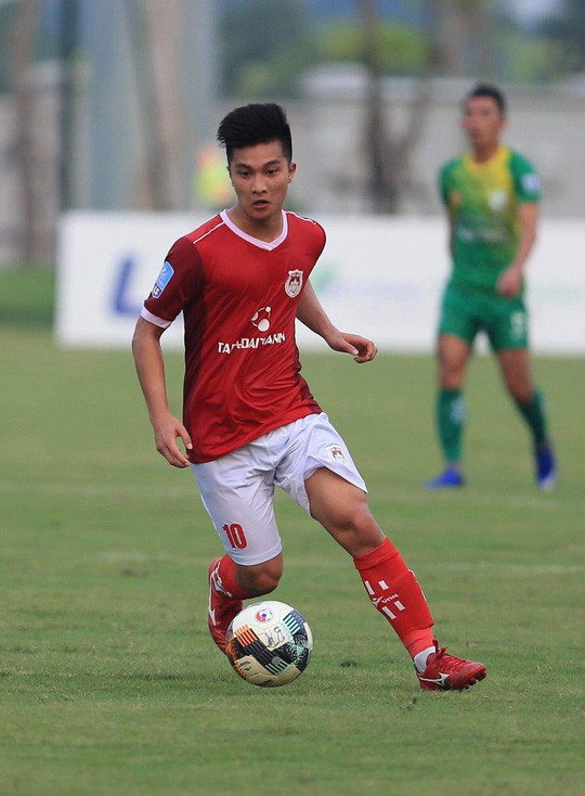 Ngày 28/5, HLV tạm quyền Kim Han Yoon đã công bố danh sách 30 cầu thủ tập trung của U23 Việt Nam chuẩn bị cho trận giao hữu với U23 Myanmar sắp tới.