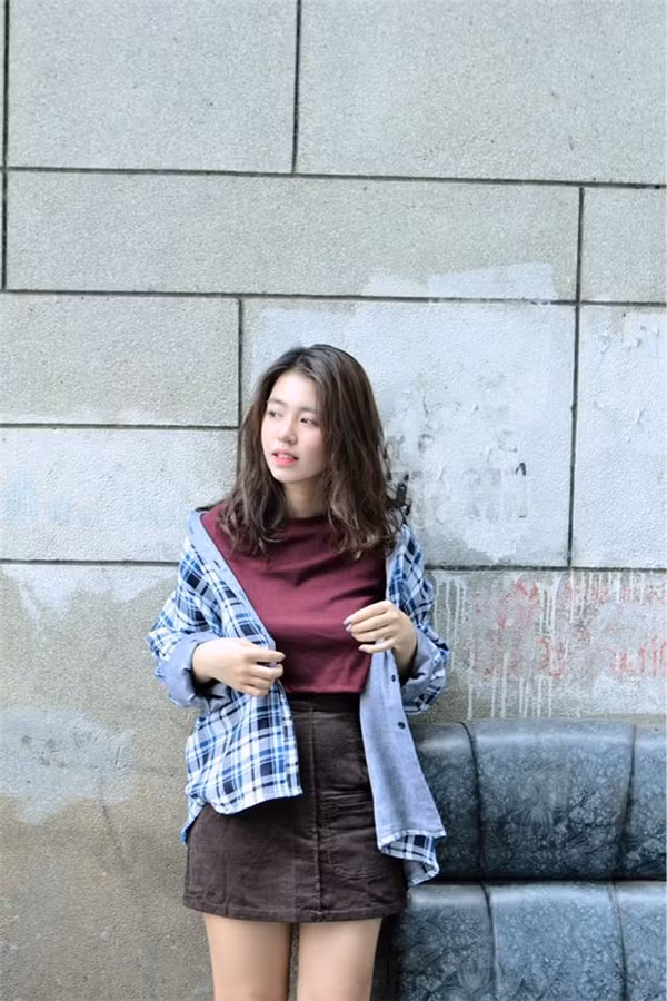 Dù không tham gia nhiều hoạt động nghệ thuật nhưng danh tiếng cũng như lượng người theo dõi Mẫn Tiên vẫn liên tục tăng nhờ guu thời trang nhẹ nhàng nhưng vẫn quyến rũ.