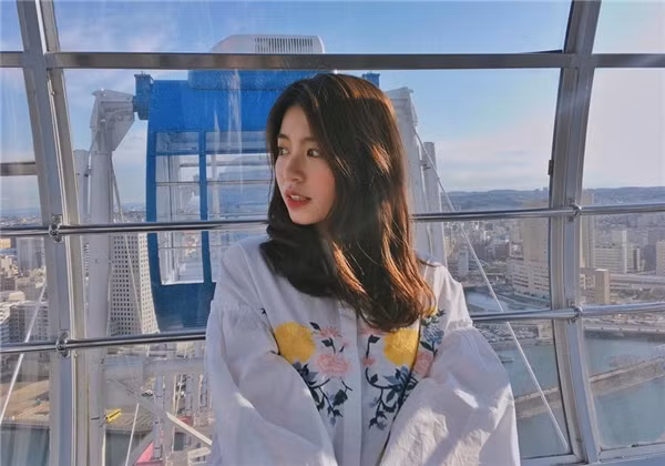 Cô nàng Mẫn Tiên cũng dần khẳng định được gu thời trang cũng như cá tính, phong cách mà bản thân sẽ theo đuổi: một cô gái xinh đẹp, nữ tính nhưng vẫn tràn đầy năng lượng và khỏe khoắn.