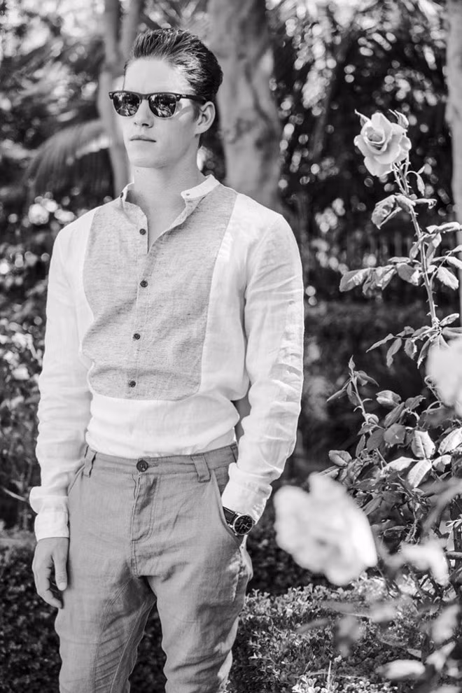 Nhờ ngoại hình cuốn hút và gương mặt điển trai, cháu trai của cựu tổng thống Mỹ này từng được mời làm người mẫu cho nhiều hãng thời trang nổi tiếng như 7 For All Mankind, Citizens of Humanity, Superdry.