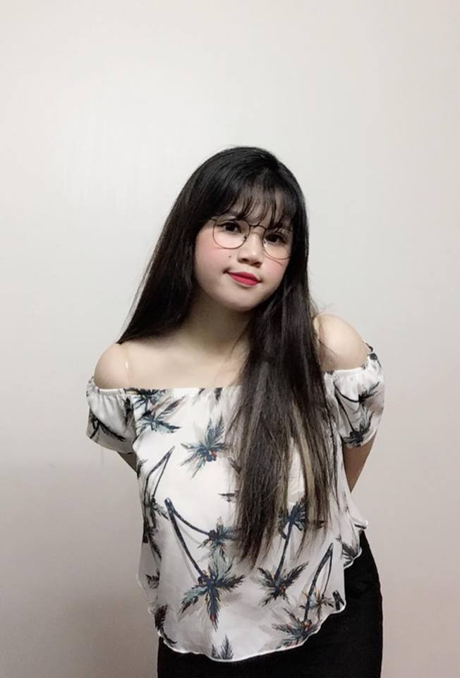 Thu Trang cũng nhận được nhiều ý kiến trái chiều về nhan sắc sau khi phẫu thuật. Có người đồng tình ủng hộ khen cô nàng đẹp hơn, có người lại dị ứng với chuyện phẫu thuật thẩm mỹ và khuyên cô nên hạn chế lại để tránh mắc sai lầm.