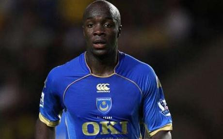 Nhưng chỉ sau 1 năm thi đấu tại Lokomotiv Moscow, Diarra bị CLB này thanh lý hợp đồng và đang loay hoay tìm một chỗ dung thân.