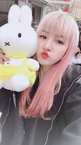 Khi được hỏi về kinh nghiệm gắp thú nhồi bông Huyền Trang cho hay: "Kinh nghiệm của mình chính là chọn máy còn nhiều gấu, chọn những con nằm sát cửa. Kiểm tra xem kẹp có lực không.