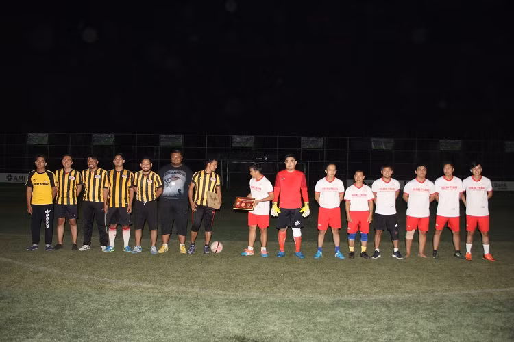 CDV DTQG Viet Nam giao huu voi CDV Malaysia truoc dai chien