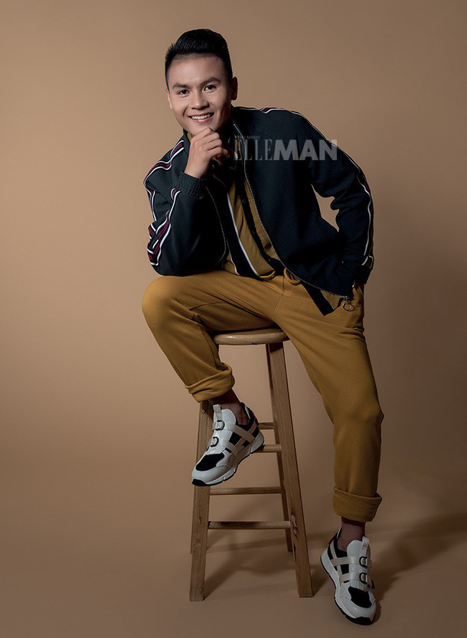 Không riêng vậy, tại trận đấu bán kết với Philippiens, Quang Hải cũng là đối tượng mà các cầu thủ Philippines thường xuyên nhắm đến trong những pha phạm lỗi.