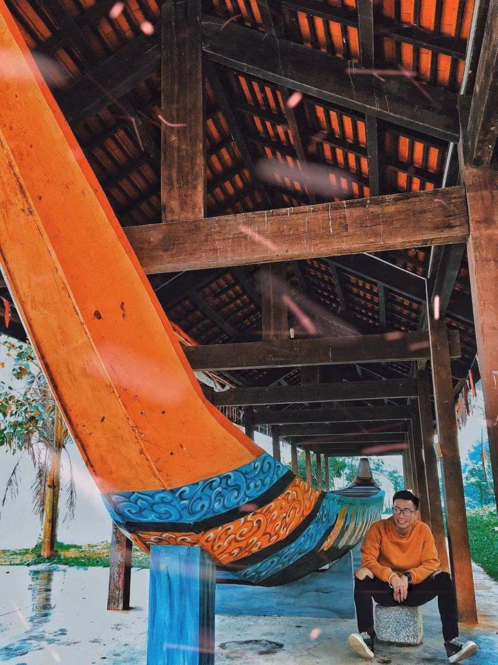 Tháp của người Chăm mỗi năm được mở cửa đúng một lần vào ngày lễ hội KaTê - tết của người Chăm.