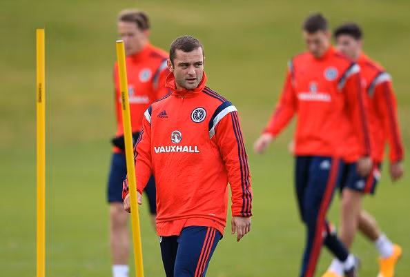 Shaun Maloney được coi là một trong những ngôi sao bóng đá tại Scotland trước đây. Maloney sinh tại Malaysia nhưng năm lên 5 tuổi anh đã chuyển tới Scotland để học tập và chơi bóng. Hiện Maloney đang chơi bóng tại CLB Chicago Fire ở giải MLS (Mỹ). Maloney ra mắt trong màu áo ĐTQG Scotland vào năm 2005.