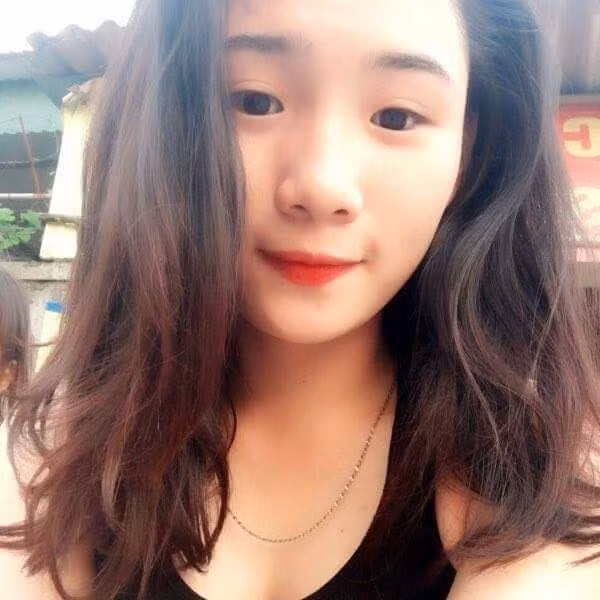 Sau khi được chú ý, Võ Thị Hoài có chia sẻ rằng, cô mến Công Phượng bởi cầu thủ này là người vui tính nói chuyện rất cởi mở. Với hơn 1 năm chơi bóng ở Nhật Bản, Công Phượng còn khen Hoài xinh gái bằng tiếng Nhật. Ảnh sử dụng trong bài: FBNV