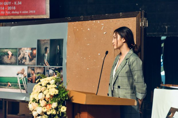 Bộ ảnh về nhân vật Ý "điên" - một nhà điêu khắc tài hoa đã giúp cô nàng Đỗ Vy đạt điểm tuyệt đối 10/10 trong kì thi tốt nghiệp.