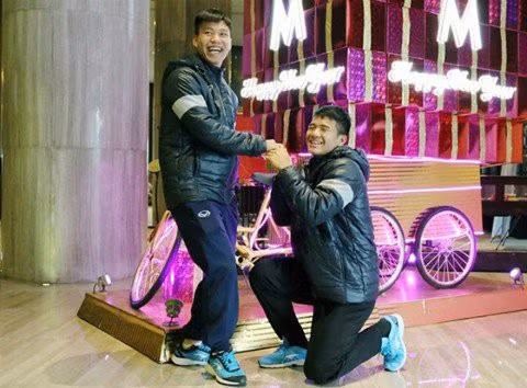 Không chỉ tạo nên không khí vui vẻ cho đồng đội khi thi đấu, Đức Chinh còn mang nhiều tiếng cười cho NHM . Nhiều người chia sẻ rằng: "Nếu không có Chinh "muối" thì có lẽ U23 Việt Nam thiếu đi sự hồn nhiên của lứa cầu thủ tuổi đôi mươi".