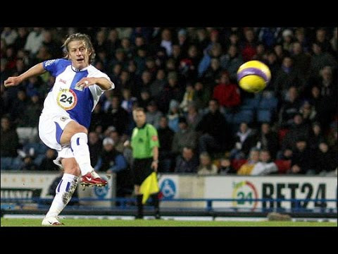 Ngày 3/11/2001 có lẽ là thời khắc đáng nhớ trong sự nghiệp của Tugay, tiền vệ người Thổ Nhĩ Kỳ khi đó khoác áo Blackburn. Trong trận đấu với Southampton, Tugay đã tung ra cú dứt điểm trái phá với vận tốc lên tới 134,7 km/h, đánh lừa được thủ môn của đội khách Southampton và bóng đi vào lưới.