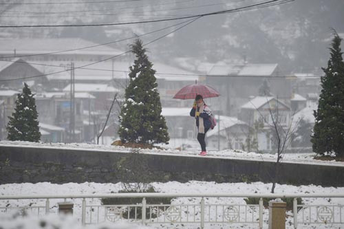 Bên cạnh đó, các phiên chợ mùa đông cũng là điểm thu hút đặc biệt của Sa Pa vào mùa đông.