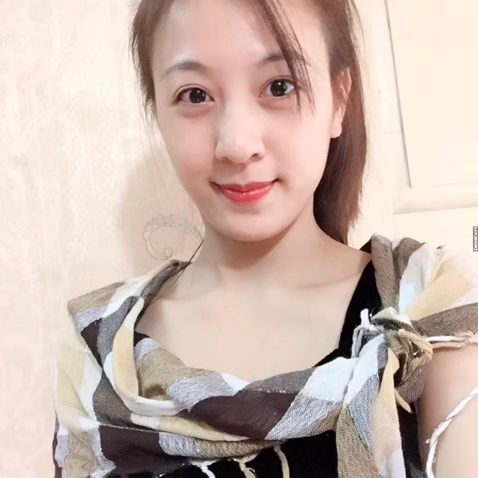 Thoát khỏi những bộ giáp võ, Yến xinh đẹp chẳng thua kém gì hot girl. Ảnh sử dụng trong bài: Facebook nhân vật.