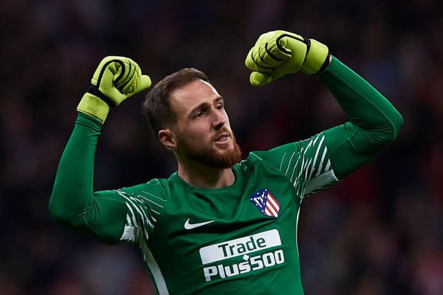 Chuyển nhượng bóng đá từ El Desmarque, Real Madrid đang lên kế hoạch chiêu mộ thủ thành Jan Oblak của Atletico Madrid, trong bối cảnh nếu Courtois cứ tiếp tục để lại nỗi thất vọng lớn.