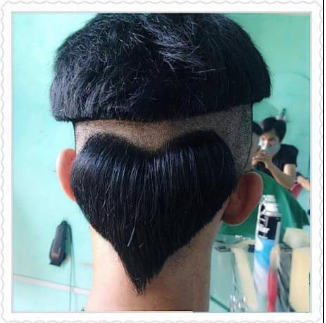 Nhiều người đi cắt tóc có thói quen để tùy cho các người thợ sáng tạo nhưng khi sức sáng tạo bay cao, bay xa thì lại trở thành một thảm họa.