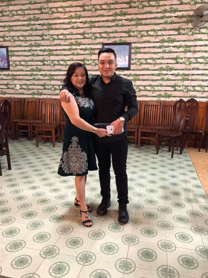 Con trai giống mẹ, tại sao không?