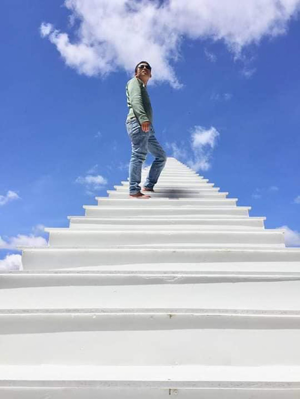 Còn nickname Phạm Hoa chia sẻ: "Nhìn thì đẹp nhưng mà lỏng lẻo lắm các bạn ạ. Nói dại miệng có sự cố gì xảy ra thì không biết đi tới đâu. Tiếc lắm nhưng cũng thôi vậy".