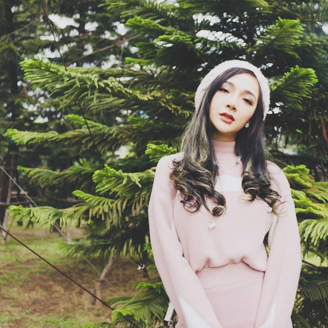 Điều này đã mang đến cho Đào Anh sự lột xác hoàn hảo, từ một thằng con trai đen nhẻm hay bị mọi người trêu chọc gọi là "đồng cô", Đào Anh chính thức trở thành một cô gái có nhan sắc xinh đẹp, vóc dáng cao ráo cân đối, gương mặt hài hòa và làn da trắng muốt.