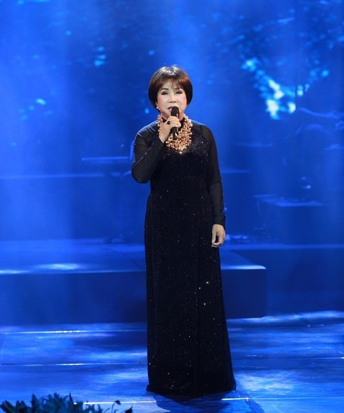 Danh ca Le Thu tiet lo nhung chuyen theu det ve doi minh-Hinh-2